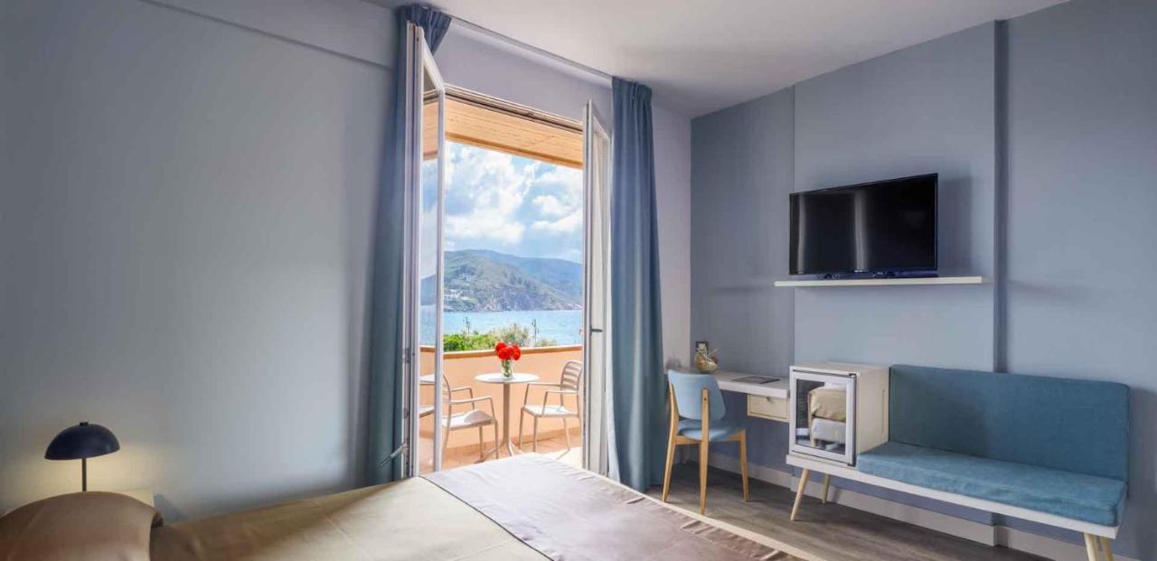Hotel Riva Del Sole Марина-ди-Кампо Экстерьер фото