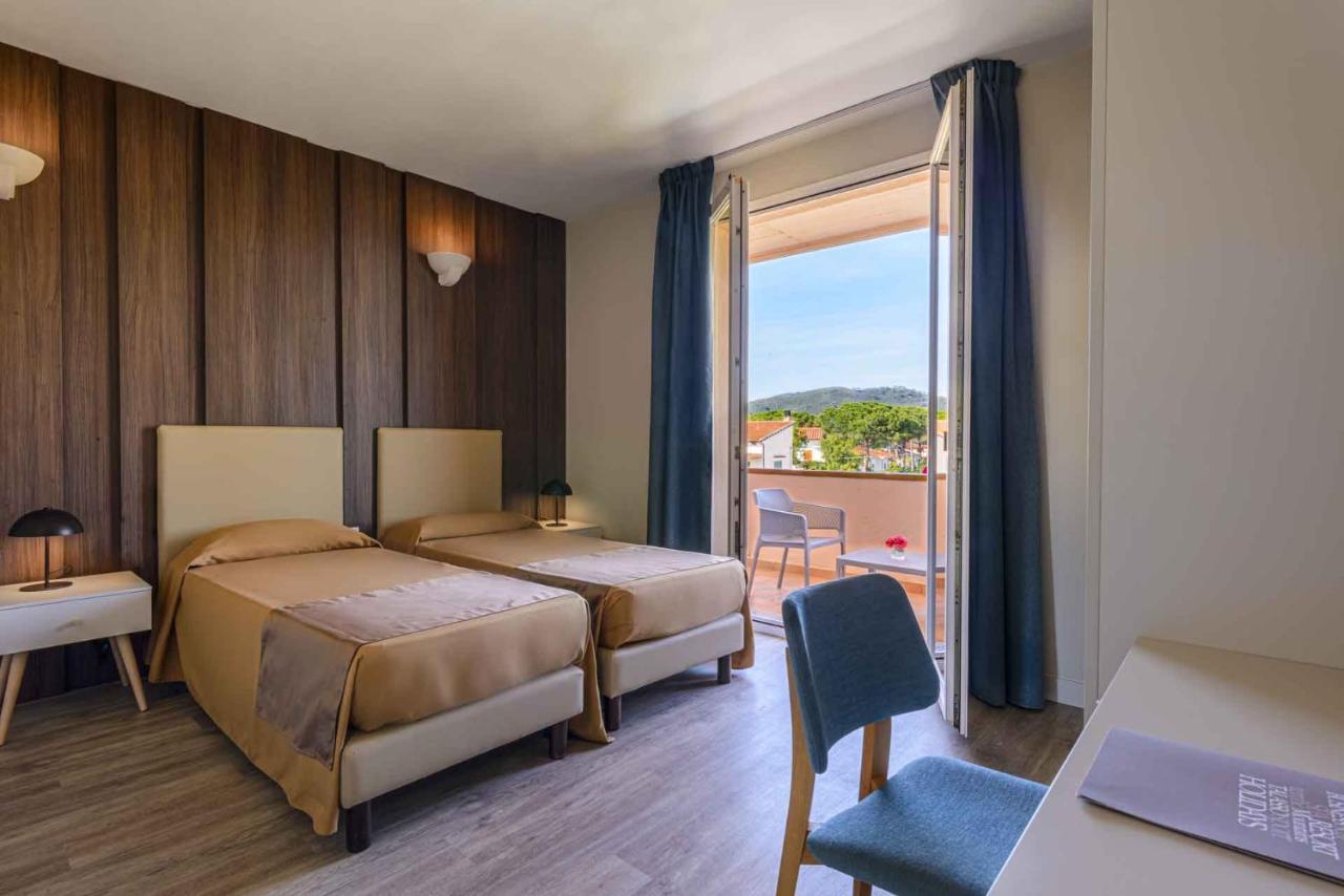 Hotel Riva Del Sole Марина-ди-Кампо Экстерьер фото